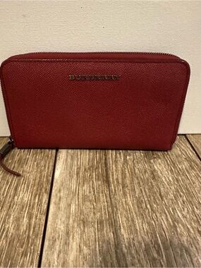 Burberry Red Saffiano Leather zippy Wallet with Metal Logo, EUC